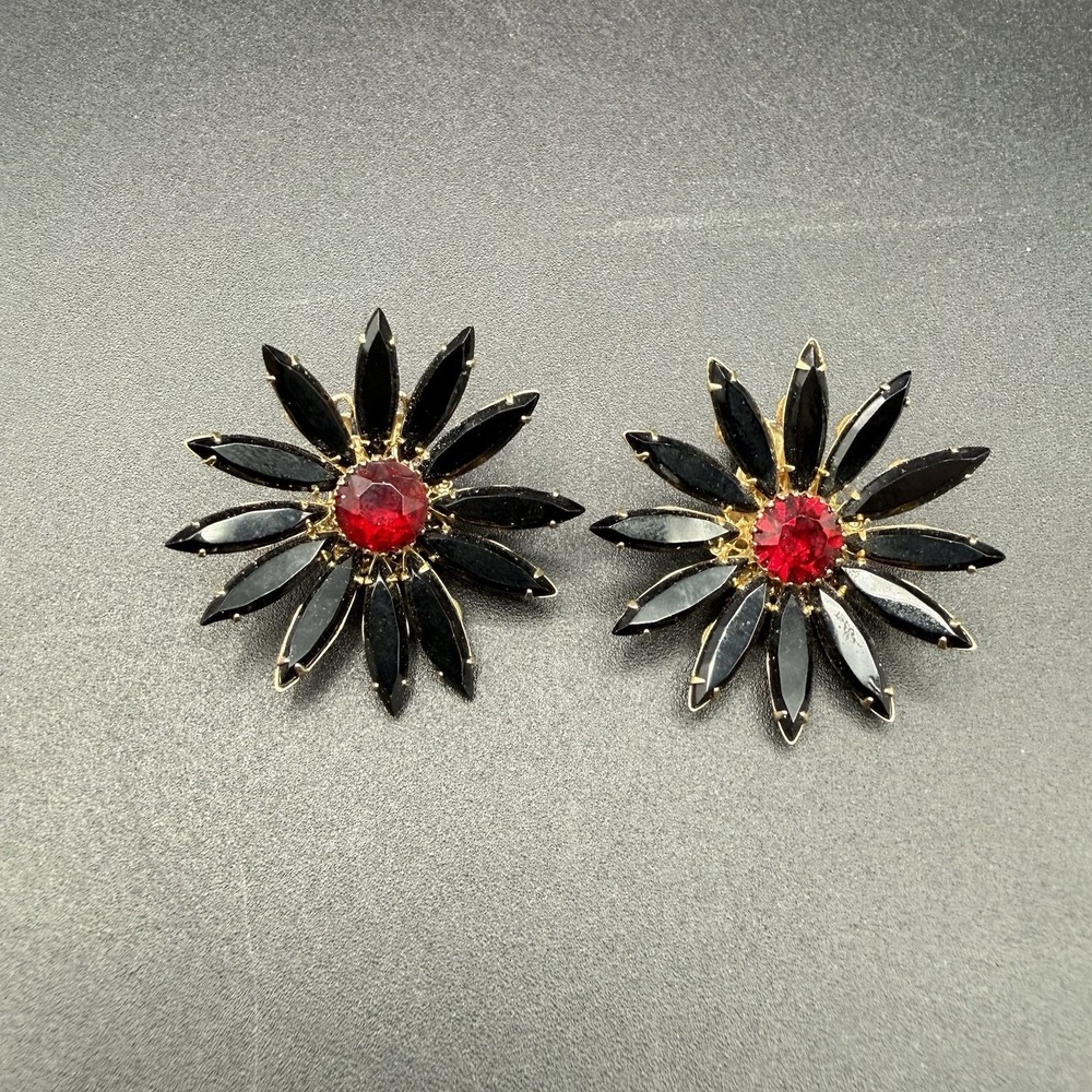 Vintage 60's Judy Lee Rhinestone Flower Clip Earrings, Black Marquise Pink Round